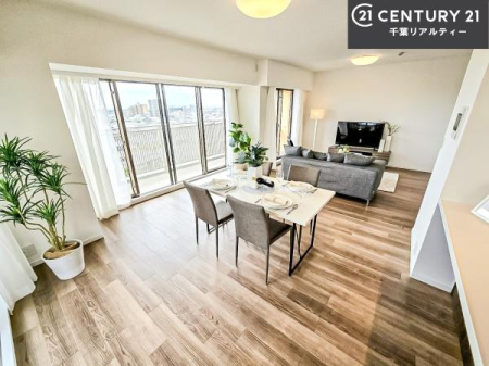 rO 傫ȑ炽Ղ̗z閾邢rOBĴ郊rOŉƑĉ났̎Ԃ߂܂B