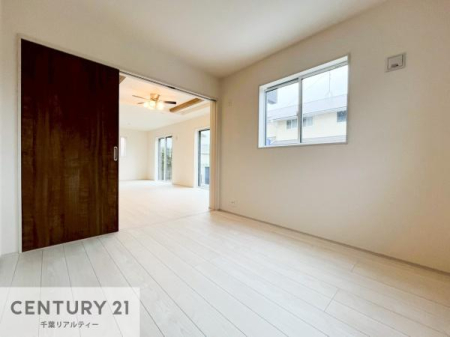 m rOƗאڂḿAƎ̋xeXy[XLbYXy[XƂĊp̂悳łˁI

