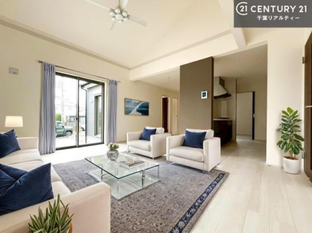 rO ƋCGp[XłBĴLXLDKI\t@[_CjOe[uuĂɂȂȂ̂ŉKɉ߂܂I
R~jP[V₷rOłI