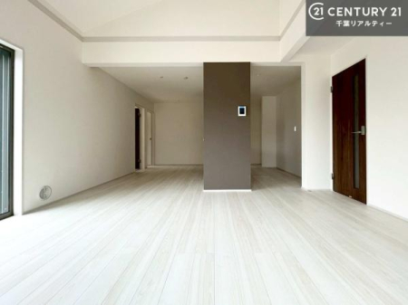 rO LX_CjOXy[XI肨HB΂yԂ߂܂BX̔܂I