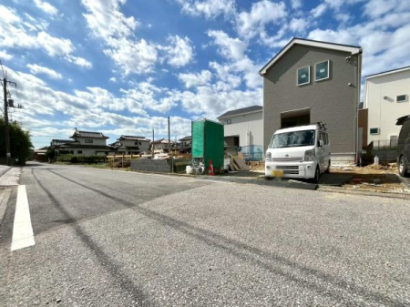 OʓH܂ތnʐ^ OʓH͍LXƂĂAԂ̏oNNBJӂ闧nŁASĕ点Z܂łB