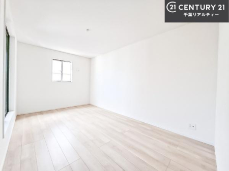 Q DޗḿA̖ڊo߂CǂłˁBԂƉ߂Ƃł܂BDF̃t[OǂȉƋɂ}b`܂I