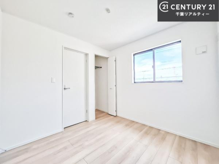 q [Xy[XtĂ̂ŁA}ȗqłU炩TbƕЂÂđϕ֗łI