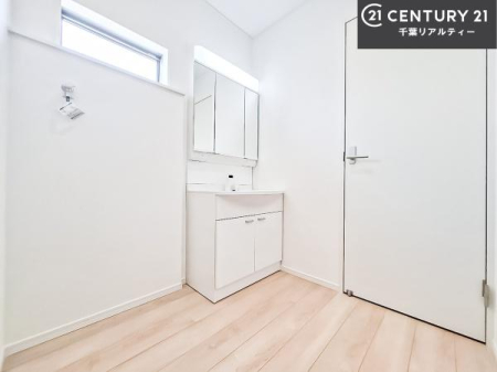 ʑEʏ t̖邢ʎłICɓւłĐɕۂƂł܂IRނ̂łς̎dオǂȂ܂ˁI