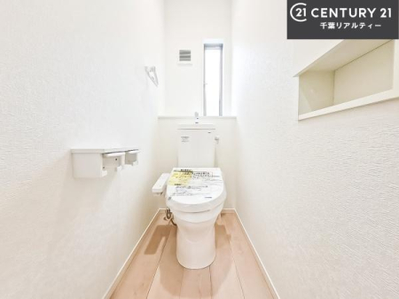 gC 1E2KɃgC܂I̖Zԑт҂ɂ݂łˁBƂ̂gCłꂪ₷łI