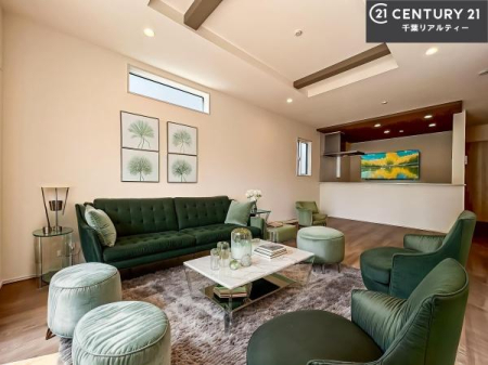 rO ƋCGp[XłBSnǂrO͉ƑRƏW܂܂BƑcR̎ԂłBƑƁAw[Ԃ߂łˁB邭JIȋԂłB