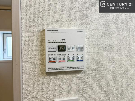 ̑ g[tĂ閣͓IȎdlłI~̓q[gVbN̗\hɂg܂B
J̓ł󕨂̂ŁA󕨂ߍ݂ɂI