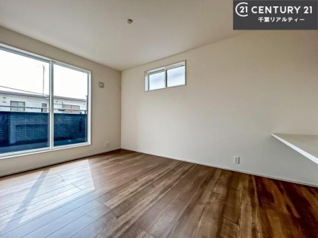 m oRj[ɖʂĂmłB邭肪ACł܂INāAOɏoĔwLт[ċzǂ}邱ƂołˁI