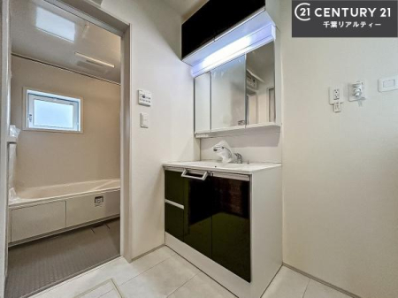 ʑEʏ Oʋdl̐ʏ́AgȂ݂₷I͎[ɂȂĂ܂BhC[₨ϓЕt̂ŐʑXbLƌ邱Ƃo܂I