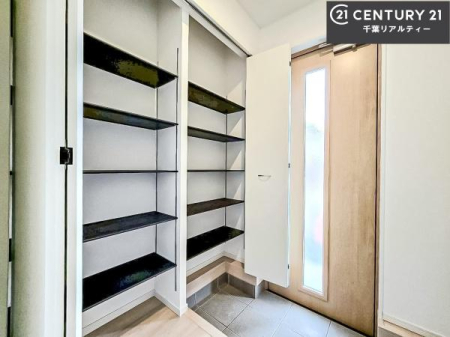  V[Y{bNXtȂ̂ŁAւЕt|₷łI
XbLւŌ˂JuԁÂSnԂo}Ă܂B
