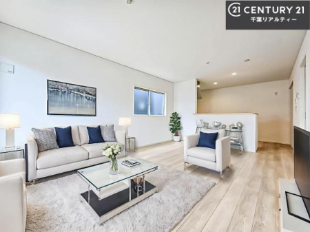 rO ƋCGp[XłBĴLXLDKI\t@[_CjOe[uuĂɂȂȂ̂ŉKɉ߂܂I
R~jP[V₷rOłI