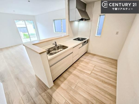 Lb` lC̑ΖʎVXeLb`̗pĂ܂IƑ̃R~jP[VRƑ݌vłB
qlɂڂ͂̂ŊłˁB[͂܂I