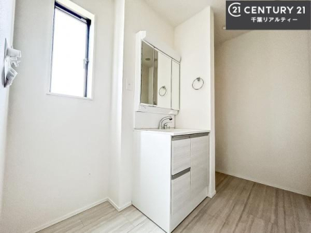 ʑEʏ t̖邢ʎłICɓւłĐɕۂƂł܂IRނ̂łς̎dオǂȂ܂ˁI