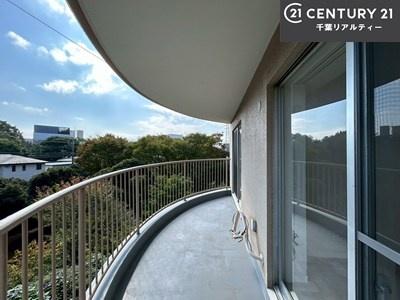 �o���R�j�[ �z������ǍD�ȃo���R�j�[�ł��I���ꂽ���ɂ͐�������n����J���I�Ȏ��Ԃ��y���߂܂��B
