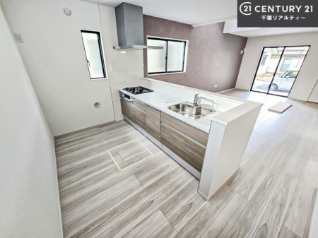 Lb` lC̑ΖʎVXeLb`̗pĂ܂IƑ̃R~jP[VRƑ݌vłB
qlɂڂ͂̂ŊłˁBLXgĉKɍƂi݂܂I