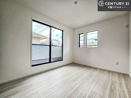 m oRj[ɖʂĂmłB邭肪ACł܂INāAOɏoĔwLт[ċzǂ}邱Ƃł܂B