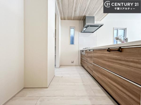 Lb` Ƃ肠钲Xy[XōƂ₷KȃLb`łI
qlƈꏏɂَqy߂LXXy[XłByԂɂȂ肻łˁI