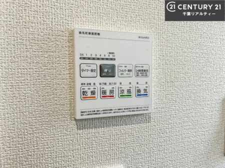 ̑ g[tĂ閣͓IȎdlłI~̓q[gVbN̗\hɂg܂B
J̓ł󕨂̂ŁA󕨂ߍ݂ɂI