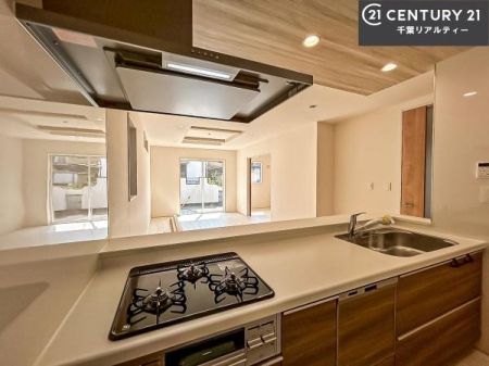 Lb` R͎Ôł̓isł܂B
OtłBXy[XLXĂ׍Ƃ₷Ig肪ǂVXeLb`łI