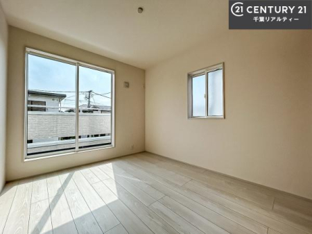 m oRj[ɖʂĂmłB邭肪ACł܂INāAOɏoĔwLт[ċzǂ}邱ƂołˁI