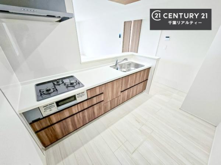 Lb` Ƃ₷VXeLb`łI[tĂ̂ŁAXy[XɕuȂčςނ̂ŁALXgāAKɍƂł܂I