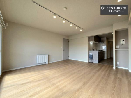 rO ĴLXLDKI\t@[_CjOe[uuĂɂȂȂ̂ŉKɉ߂܂IR~jP[V₷rOłI