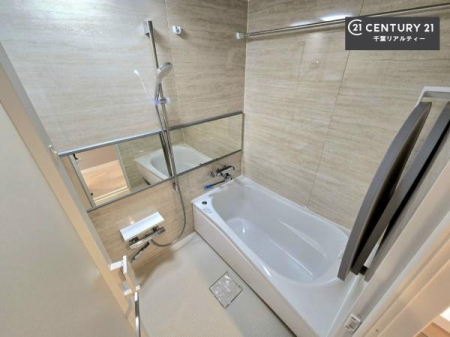  l͋̕C̃oX[́AVbNȃfUCŃoX^C[I
d撣Ă邲JɂD݂̓̓܂āAył݂Ă͂ł傤H