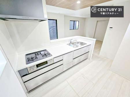 Lb` Ƃ₷VXeLb`łI[tĂ̂ŁAXy[XɕuȂčςނ̂ŁALXgāAKɍƂł܂I