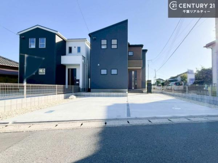 ԏ ԃXy[X3䕪܂IZJhJ[͂AoCN⎩]ԂȂǂuꏊɍ܂B