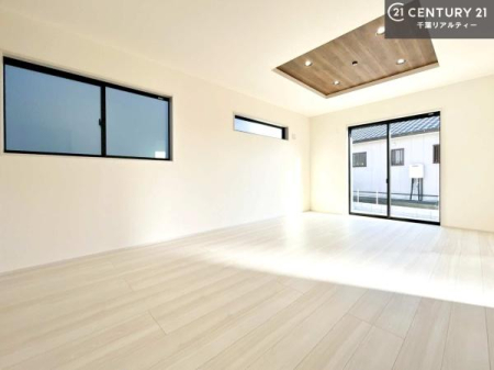 rO ĴLXLDKI\t@[_CjOe[uuĂɂȂȂ̂ŉKɉ߂܂IR~jP[V₷rOłI