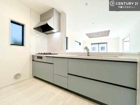 Lb` lC̑ΖʎVXeLb`̗pĂ܂IƑ̃R~jP[VRƑ݌vłB
qlɂڂ͂̂ŊłˁB[͂܂I