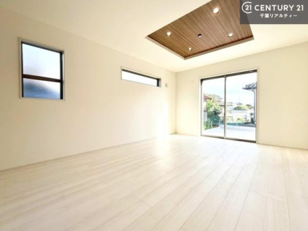 rO ĴLXLDKI\t@[_CjOe[uuĂɂȂȂ̂ŉKɉ߂܂IR~jP[V₷rOłI