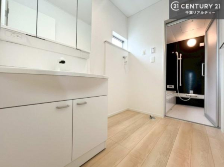 ʑEʏ t̖邢ʎłICɓւłĐɕۂƂł܂IRނ̂łς̎dオǂȂ܂ˁI