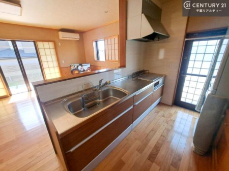 Lb` lC̑ΖʎVXeLb`̗pĂ܂IƑ̃R~jP[VRƑ݌vłB
[Xy[XLxŁAXy[XXbLƕЕtЂ낭pł܂I