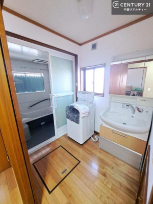 ʑEʏ t̖邢ʎłICɓւłĐɕۂƂł܂IRނ̂łς̎dオǂȂ܂ˁI