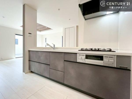 Lb` lC̑ΖʎVXeLb`̗pĂ܂IƑ̃R~jP[VRƑ݌vłB
qlɂڂ͂̂ŊłˁB[͂܂I