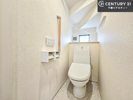 gC 1E2KɃgC܂I̖Zԑт҂ɂ݂łˁBƂ̂gCłꂪ₷łI