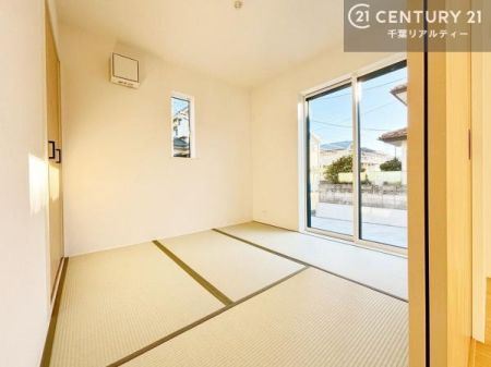 �a�� ���r���O�Ɨאڂ����a���ł��I�Ǝ��̋x�e�X�y�[�X��L�b�Y�X�y�[�X�Ƃ��Ċ��p����̂��悳�����ł��ˁI
�a���̎g�����͖�����I