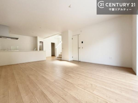 rO LX_CjOXy[XI肨HB΂yԂ߂܂BX̔܂I