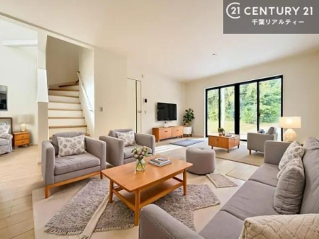 rO ƋCGp[XłBSnǂrO͉ƑRƏW܂܂BƑcR̎ԂłBƑƁAw[Ԃ߂łˁB邭JIȋԂłB