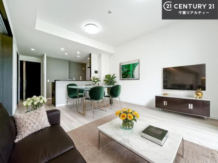 rO ƋCGp[XłBĴLXLDKI\t@[_CjOe[uuĂɂȂȂ̂ŉKɉ߂܂I
R~jP[V₷rOłI