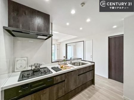 Lb` R͎Ôł̓isł܂B
OtłBXy[XLXĂ׍Ƃ₷Ig肪ǂVXeLb`łI