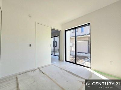 q q܂͍LXƂvC[ƂāAɊԎd؂āgԎh܂BԎd؂\ȗm͉Ƒ̕炵ɊYʂȂԂpł̂
