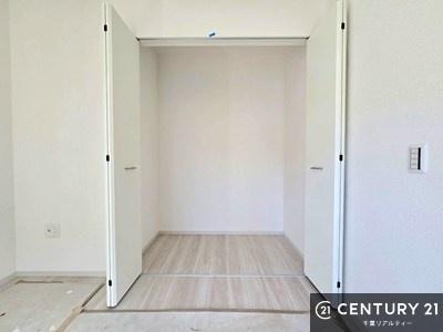 [ [͂ɗDĂ邩炱A]vȃm\ɏoACeAL[vł܂BVvŐꂽԂy݂B