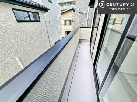 oRj[ zǍDȃoRj[łIꂽɂ͐nJIȎԂy߂܂B