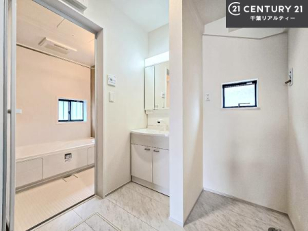 ʑEʏ Oʋdl̐ʏ́AgȂ݂₷I͎[ɂȂĂ܂BhC[₨ϓЕt̂ŐʑXbLƌ邱Ƃo܂I