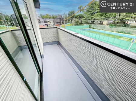 oRj[ zǍDȃoRj[łIꂽɂ͐nJIȎԂy߂܂B