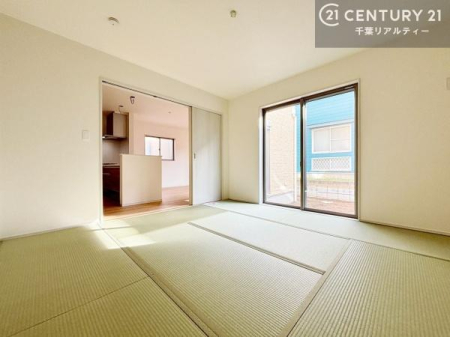 �a�� �^�^�~�̍��肪���炬��^����A�����b�N�X��ԁB�����傫���J�����̂���a���ƂȂ��Ă���܂��B���{�l�̐S������u�a�v�̋�ԁB�䑐�̍���Y����Ԃ͖����̂ЂƎ������o���Ă���܂��I