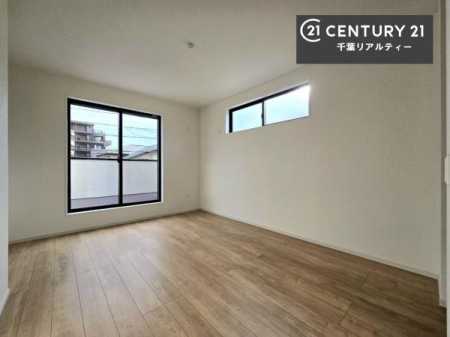 Q oRj[ɖʂĂmłB邭肪ACł܂INāAOɏoĔwLт[ċzǂ}邱ƂołˁI