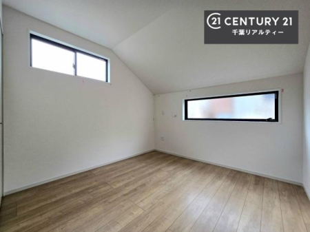 rOȊŐ VvɃfUCĂ邽߁AƋIт܂I
Cɓ̉ƋuĂ낰Ԃ邱Ƃł܂B